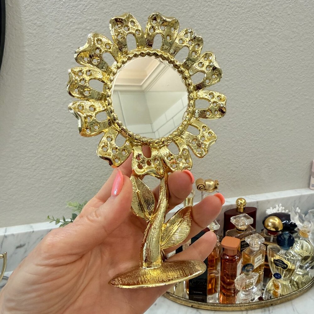 🍓Reserved 🍓1970's Flower Earring Holder with Mirror - Picture 4 of 10